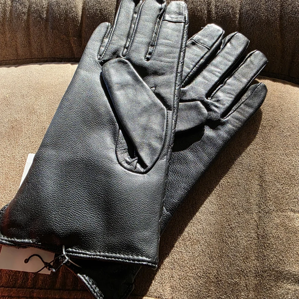 Vera Bradley Black Quilted Women's Gloves